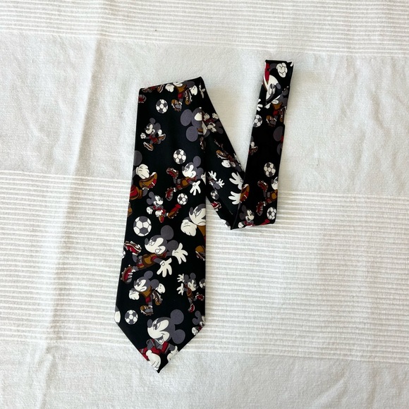 Vintage Mickey Mouse Myung Joo Silk Tie - Picture 3 of 10